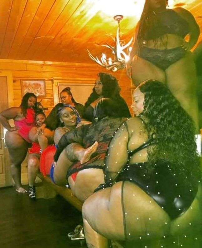dem big girlz
