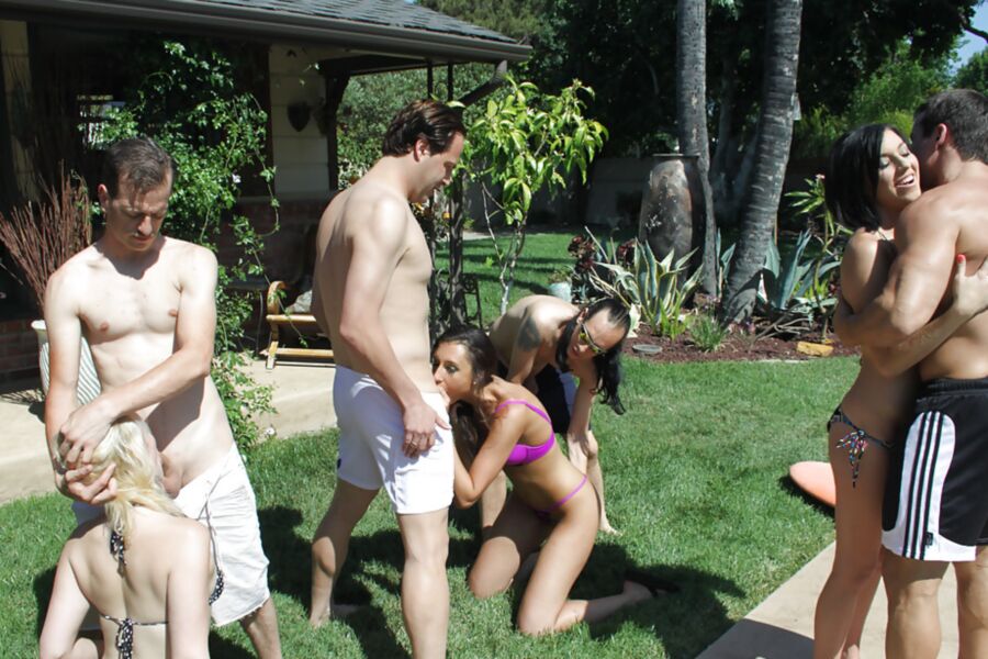 Outdoor Party Girl