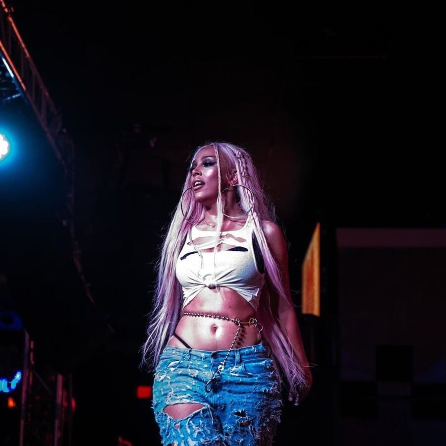 Doja Cat Hot Pictures