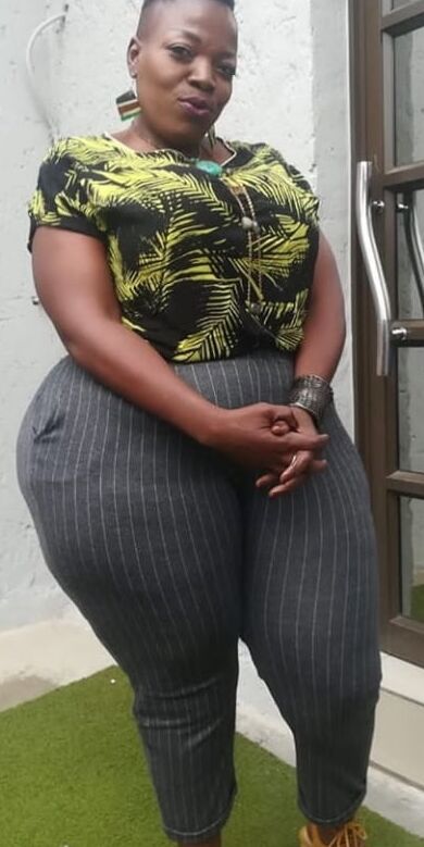 Two tons african mega bbw pears