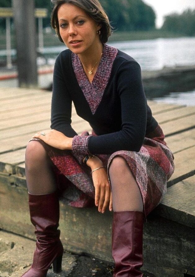Jenny Agutter UK Celeb in Pantyhose