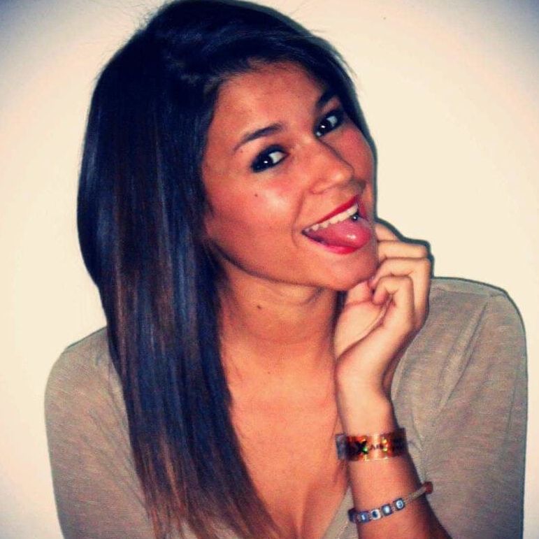 Ines infirmiere et salope
