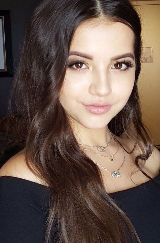 isabela moner