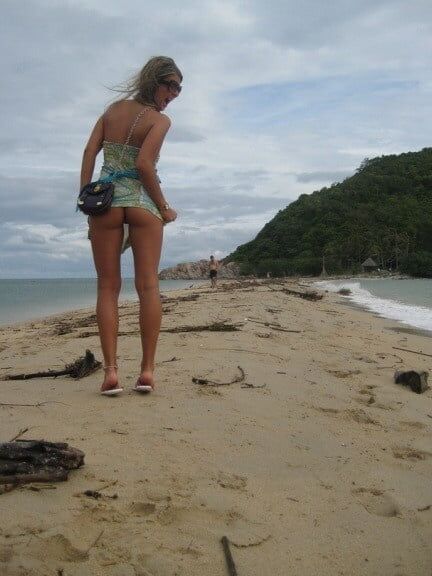 Sexy vacation slut!