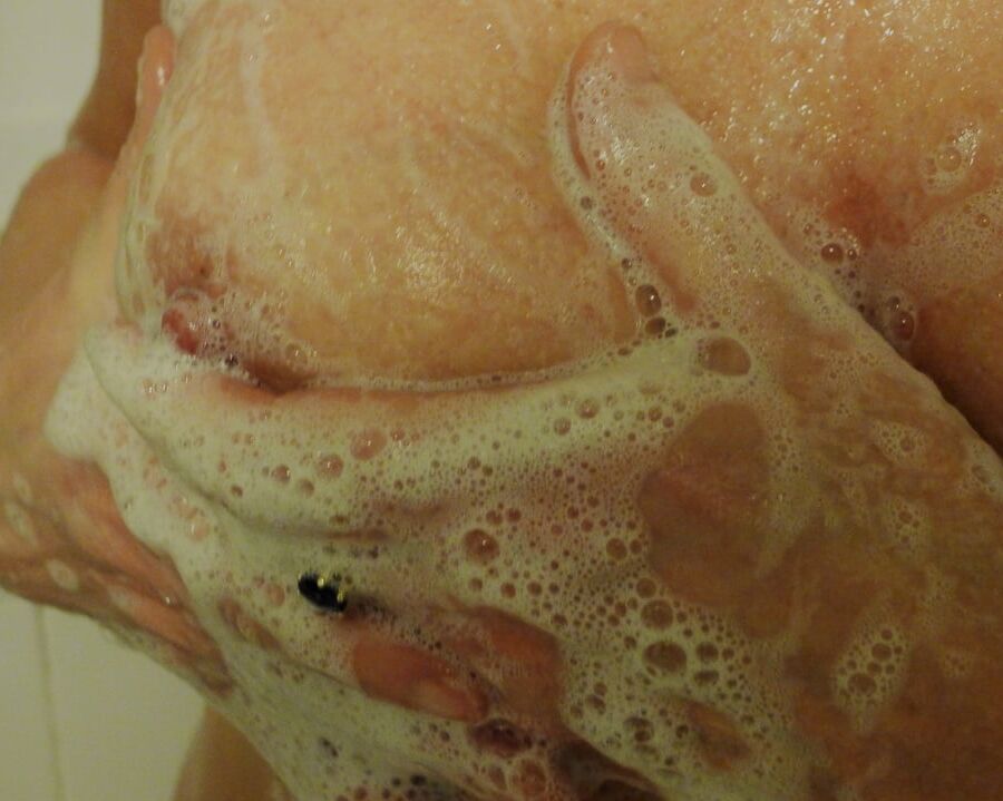 suck my soaky tits Amberx