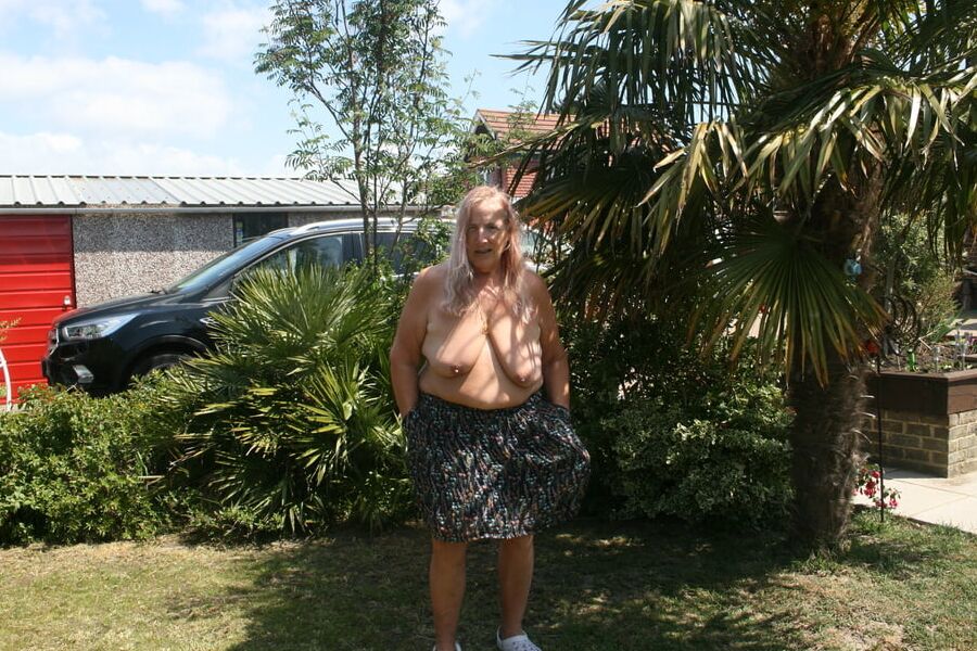 Val in Garden