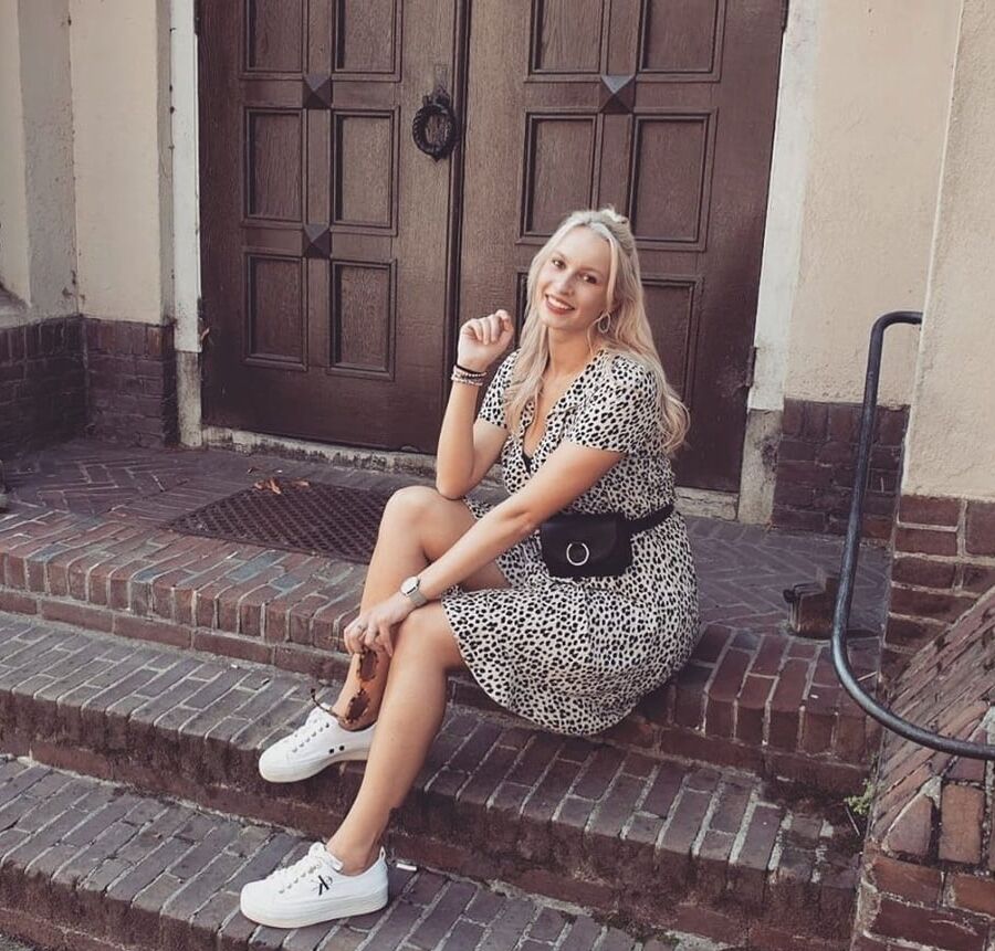 Blonde dutch slut myself