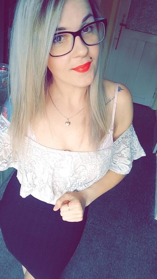 Dominika - girl in glasses, selfie, polish