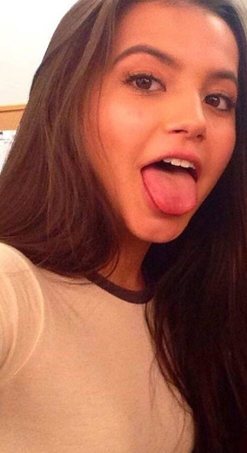 isabela moner