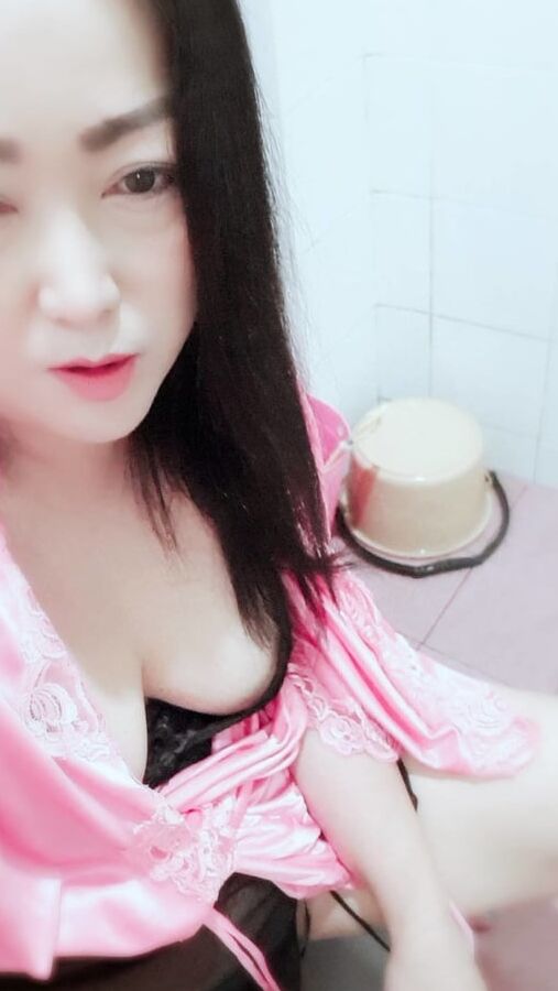 Thai side line girl