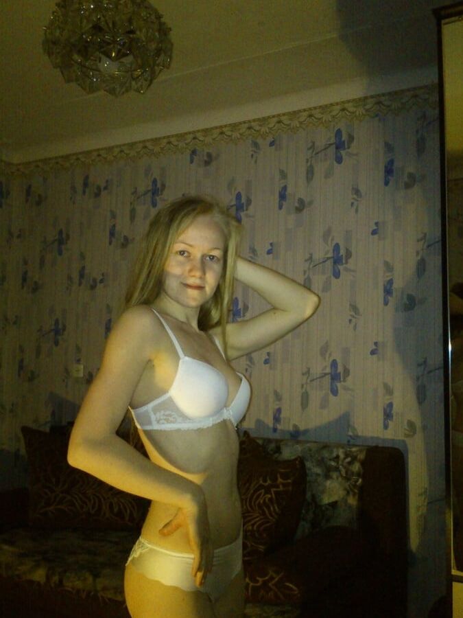 Amateur girls nude