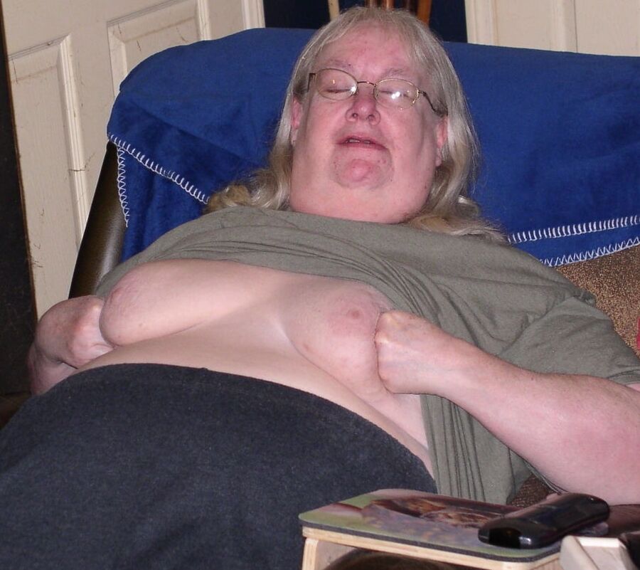 Bbw mix (Older slut)