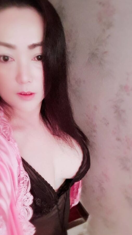 Thai side line girl