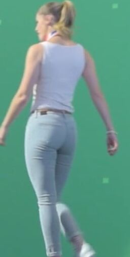 Melissa Benoist Fat Butt