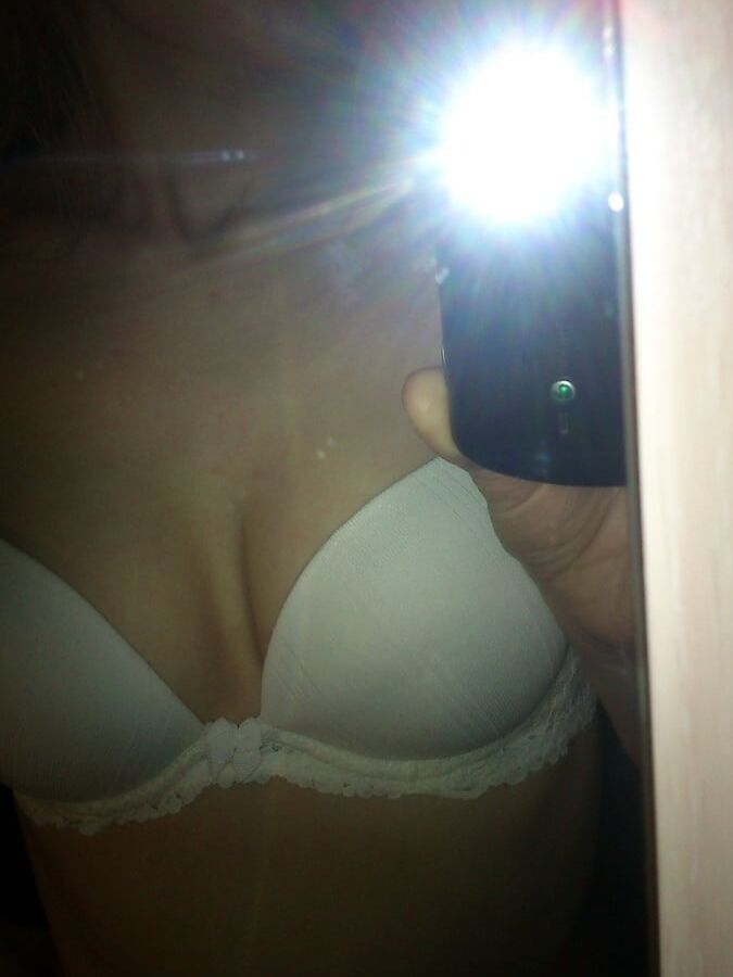 Amateur girls nude