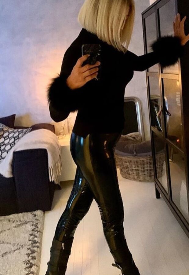 Very Hot Milf from copenhagen she makes me cum!
