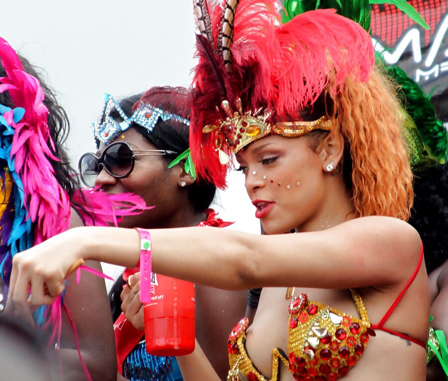 Rihanna ass