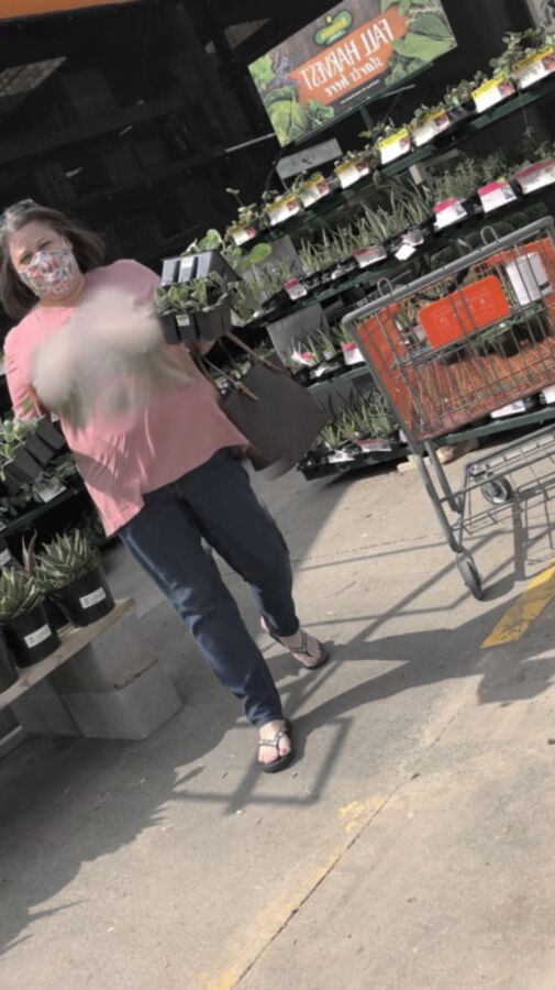 Sexy BBW wife