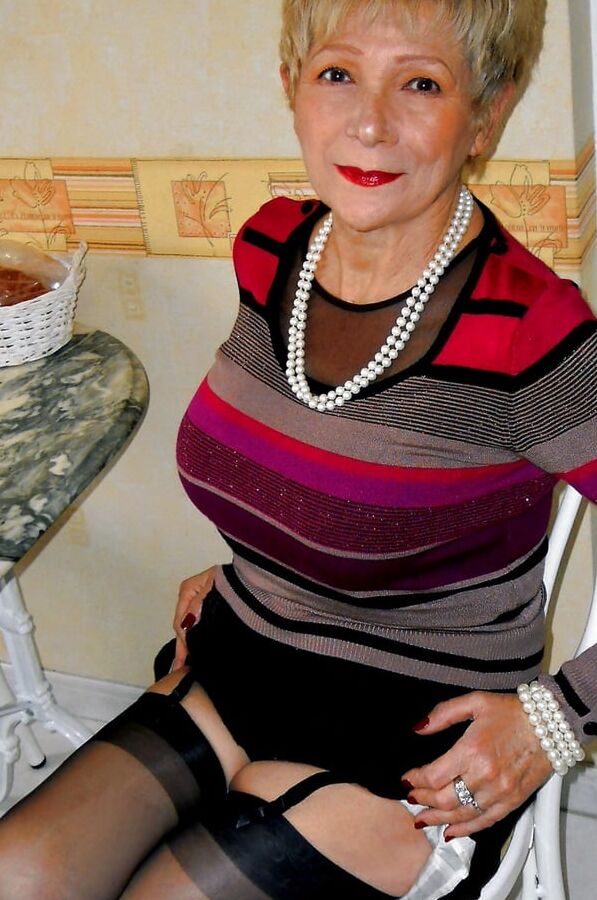 Another nice and hot Matures gallery