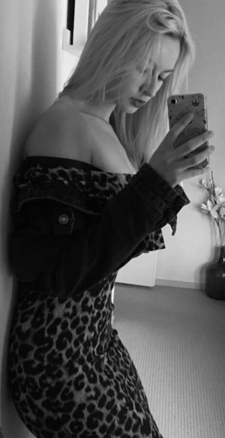 Blonde dutch slut myself