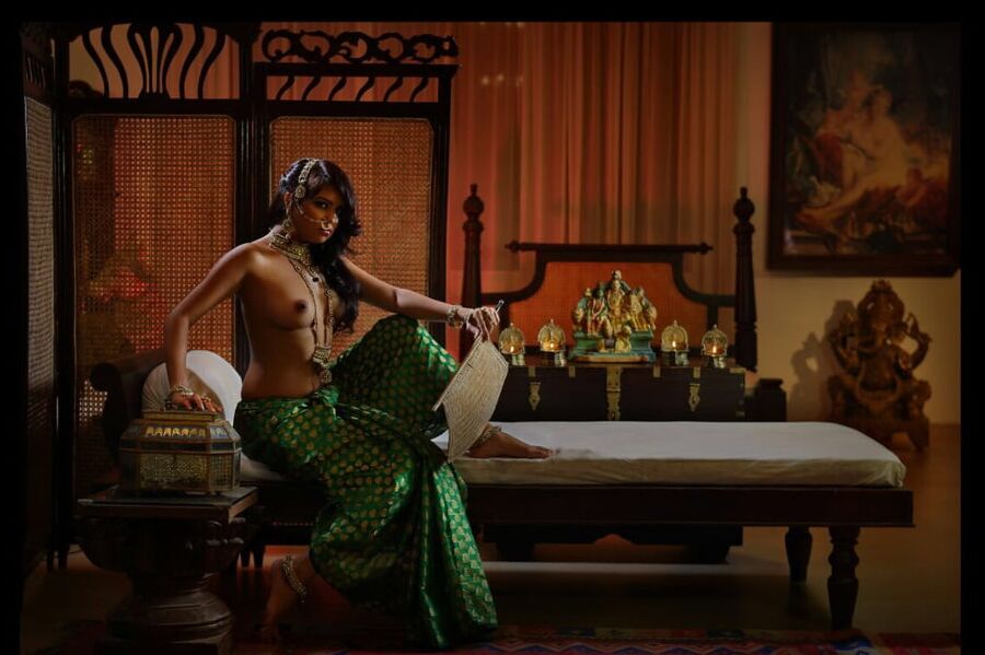 Showing Asset - Desi