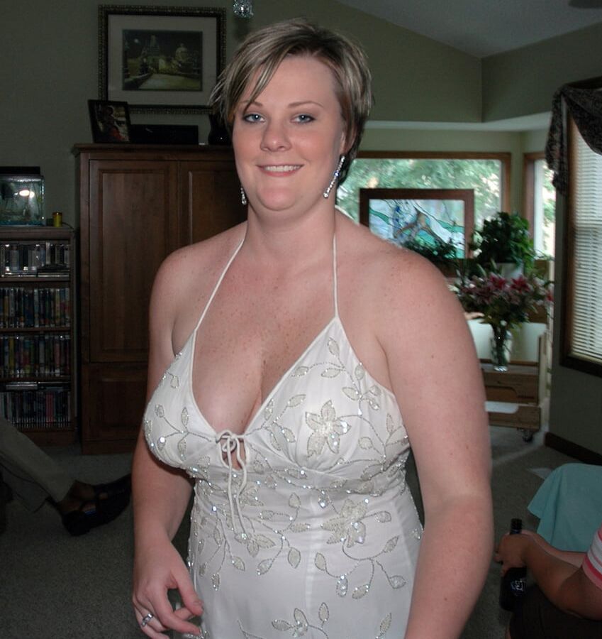 Braless Gilfs Milfs