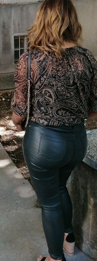 Voayeur street ass