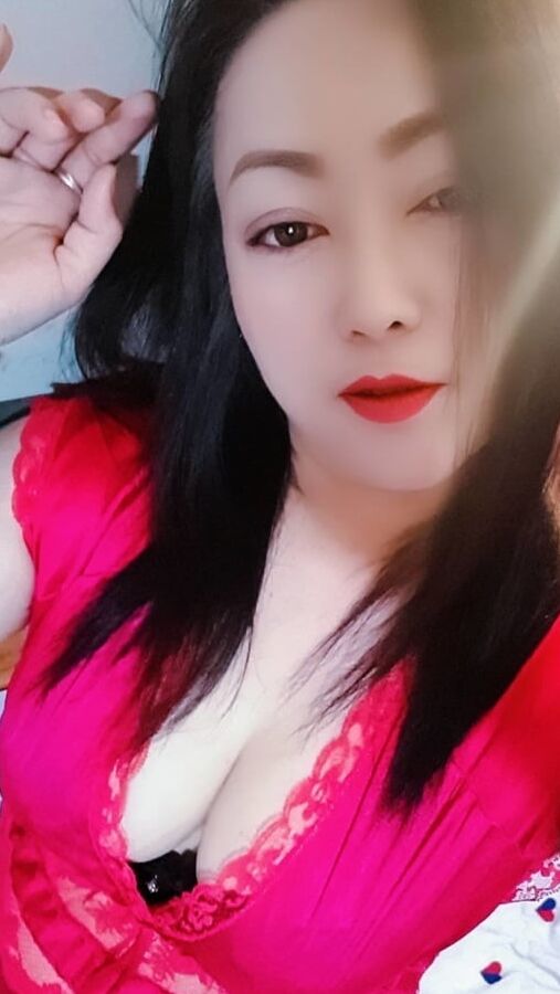 Thai side line girl
