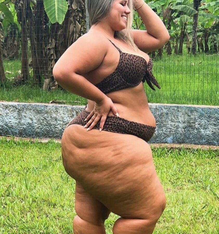 Fat Chicks With Deceptively Thin Faces