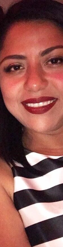 Laura Carolina and her huge mouth
