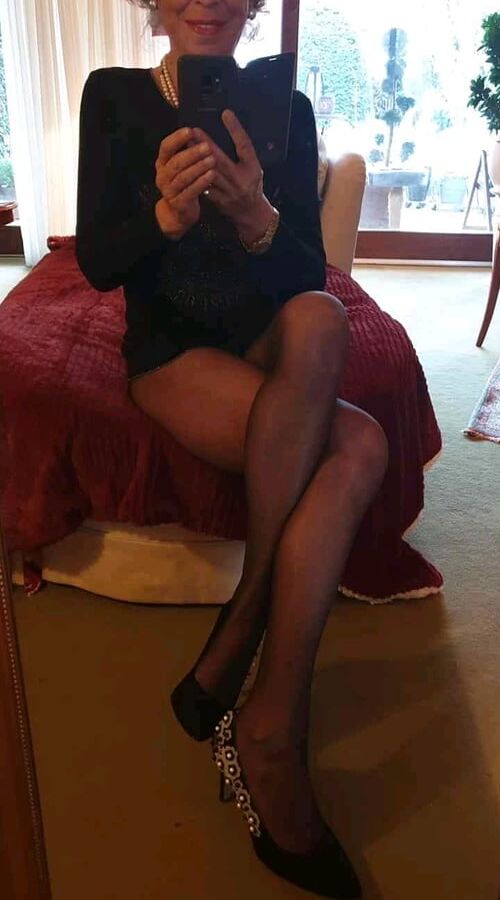 Hot pantyhose Mom
