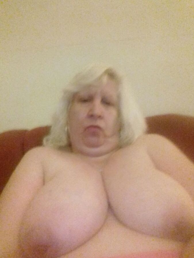 Ex-lover from Reading, uk. Shes married and dirty :)