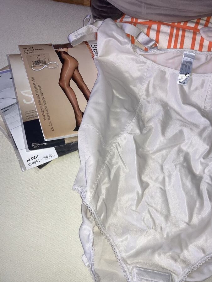 Dessous der Ehefotze, wifes lingerie and pantyhose