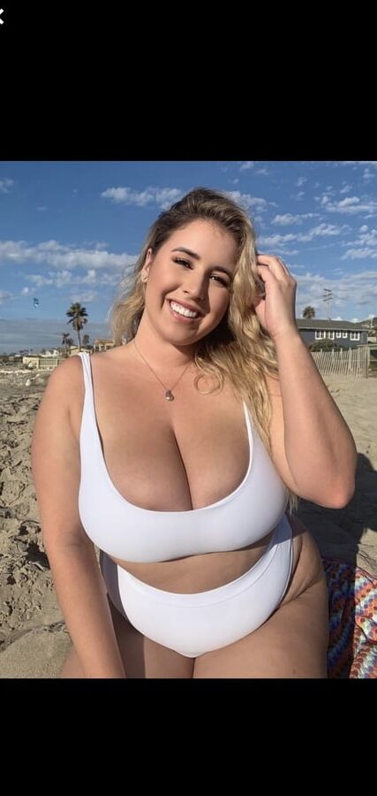 Hot women I want to know there name