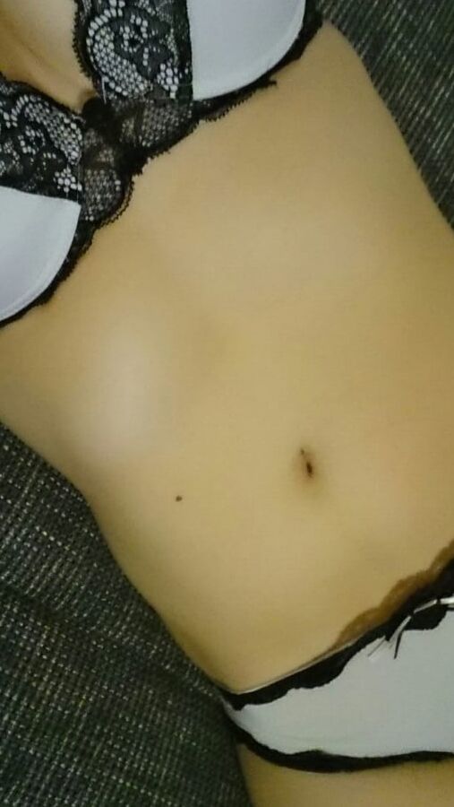 Exposure request for sexy German girlfriend
