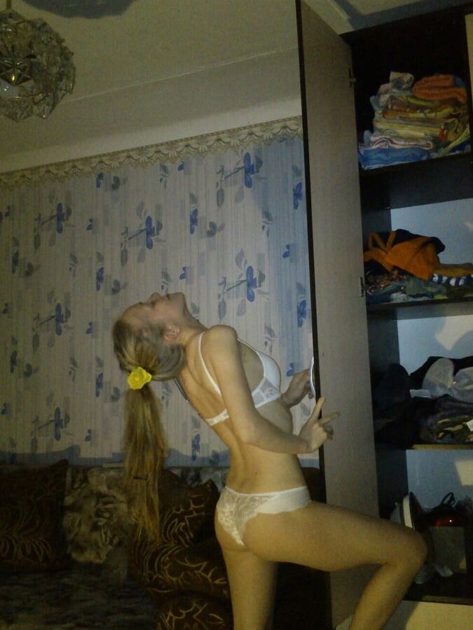 Amateur girls nude