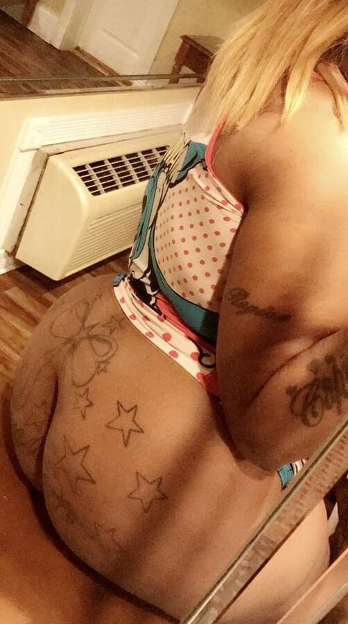 Yummy booty