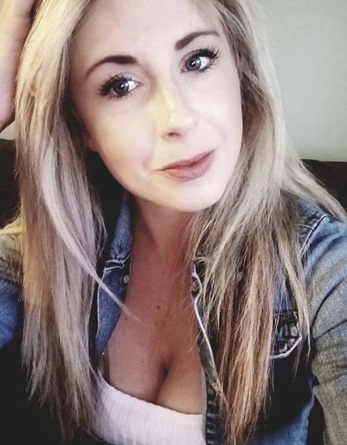 Canadian fwb slut