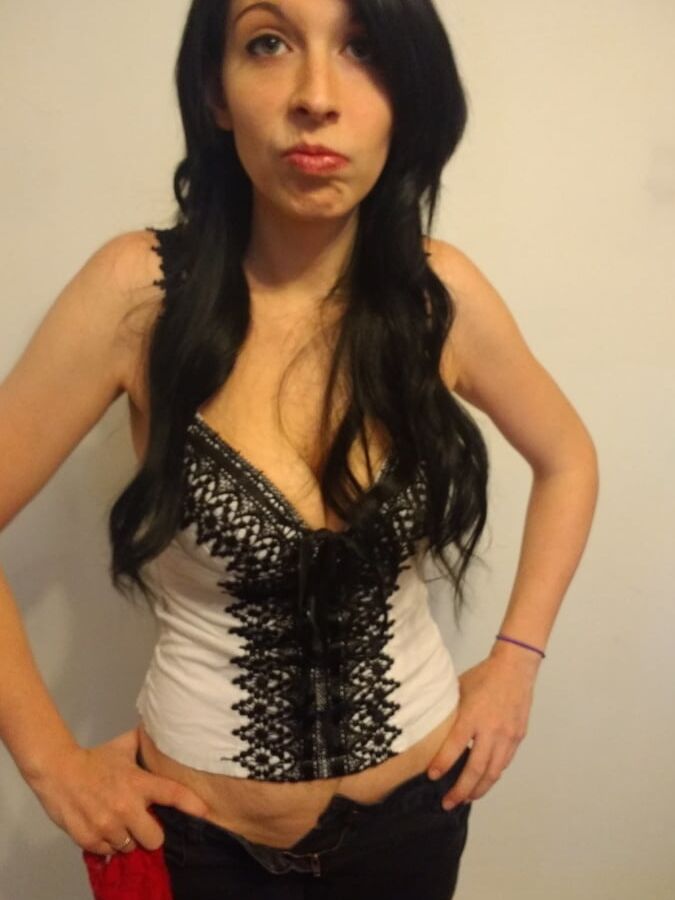 Pregnant Cocksucking Slut Samantha Exposed