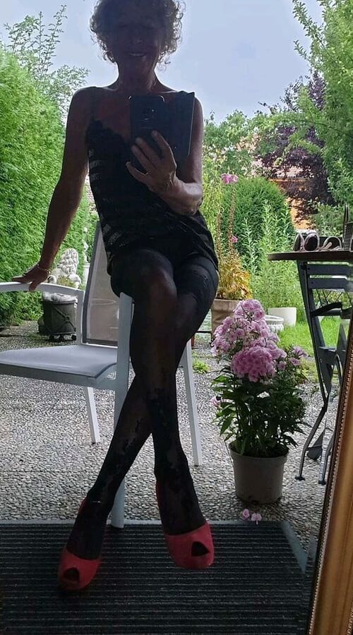 Hot pantyhose Mom