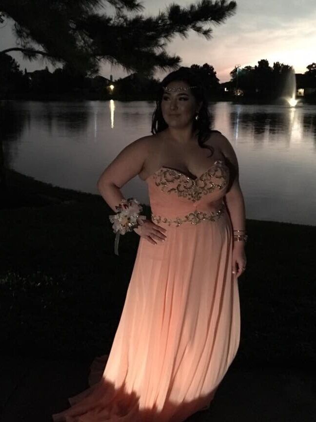 DREAM BBW - RIO RED SKY GONZALES