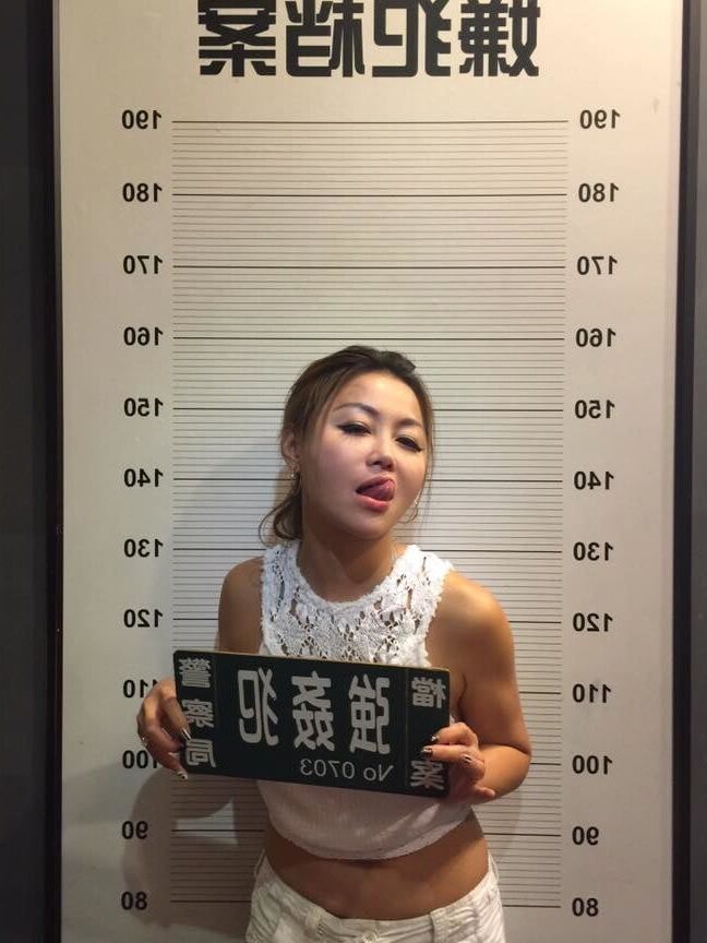 Hong Kong wife non-nude