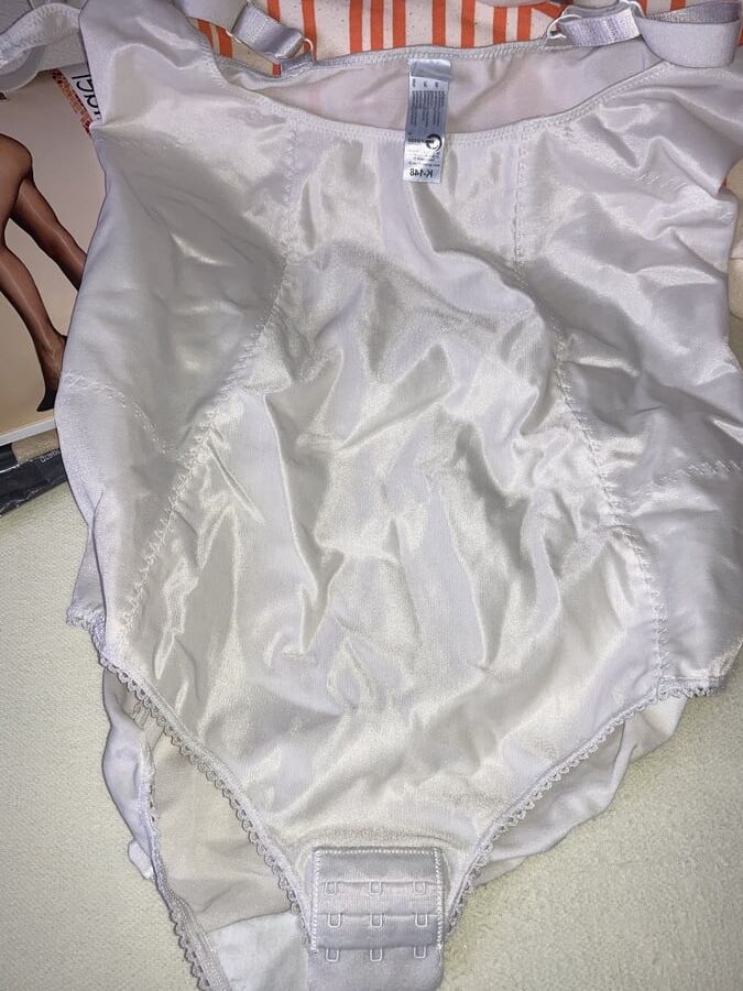 Dessous der Ehefotze, wifes lingerie and pantyhose
