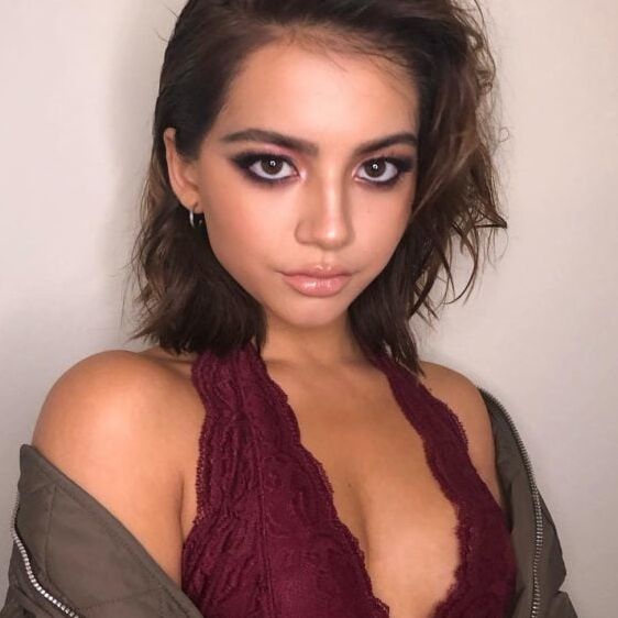 isabela moner