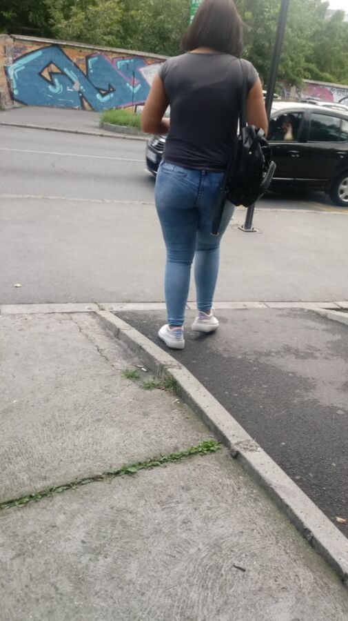 Voayeur street ass