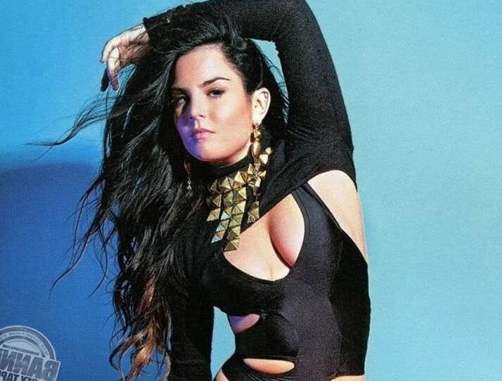 Joanna Jojo Levesque she&;s friggin&; hot!