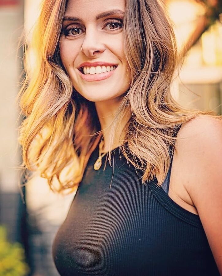 Ellie taylor