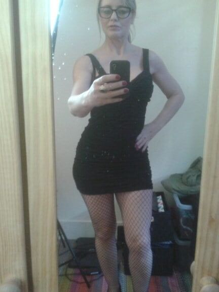 Slutty Milf Pose