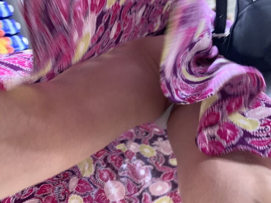 Upskirt in mall
