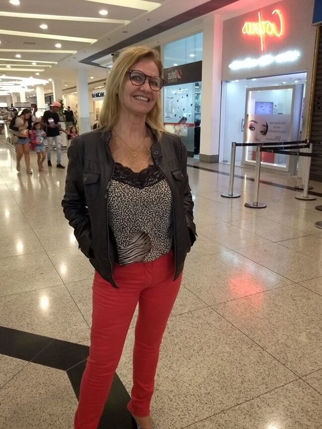 MILF CLEO